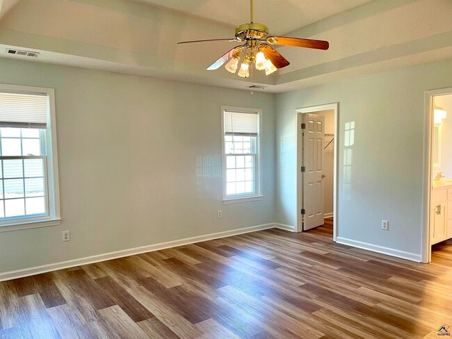 Building Photo - 205 Ellicott Dr