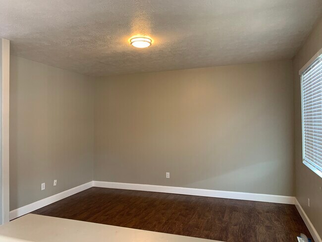 Building Photo - 5033 W Black Granite Way