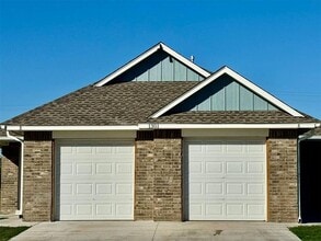 Building Photo - 1301 SW New York Ave