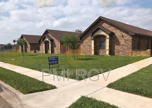 Building Photo - 304 W Amy Dr