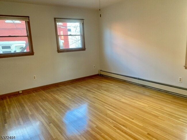 Building Photo - 177 E Union Ave