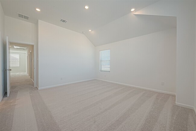 Building Photo - 5402 Holly Hvn Ct
