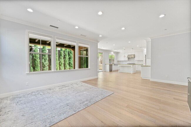 Building Photo - 59 Parkdale