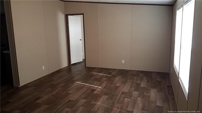 Building Photo - 4076 Meadow Rd