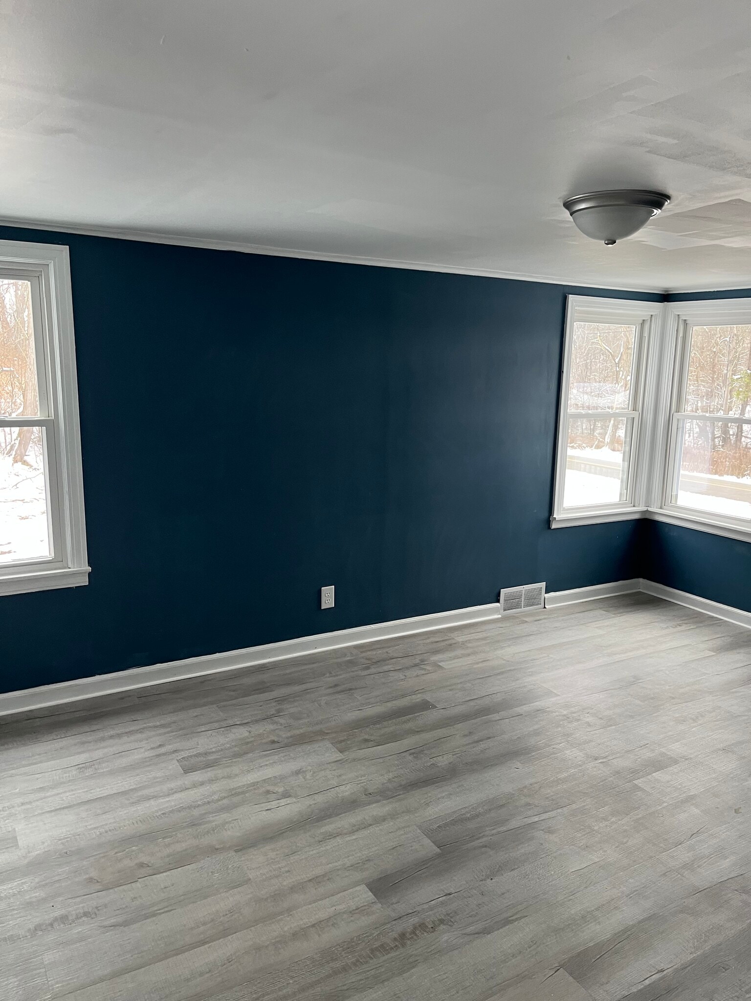 Building Photo - 61 Brehm Rd