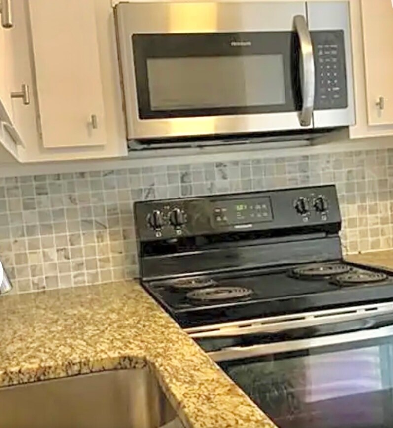 Building Photo - 4266 Roswell Rd NE