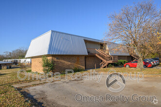 Building Photo - 3380 McGehee Rd