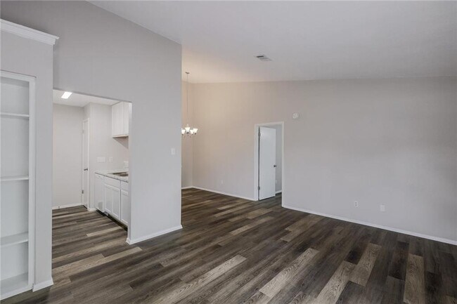 Building Photo - 2134 Andover Dr