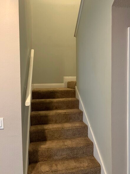 Stairs - 3129 Santorini Ct