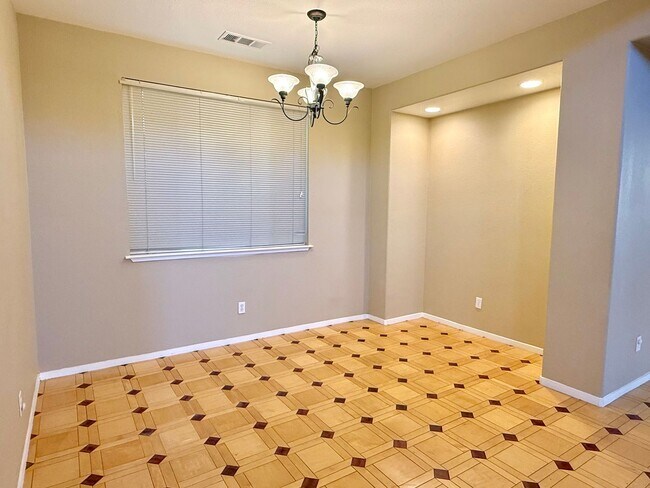 Building Photo - $3,750/ 3 BR – BEAUTIFUL ARDENWOOD HOME IN PRIME FREMONT LOCATION!
