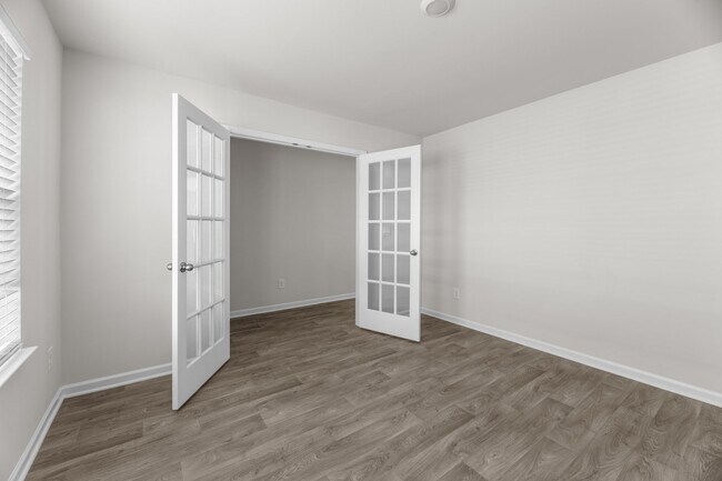 Building Photo - 4008 Madeline Farm Blvd