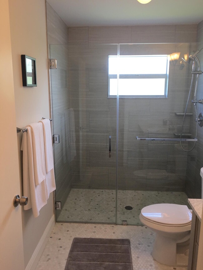 Building Photo - 2569 Bedford Mews Dr