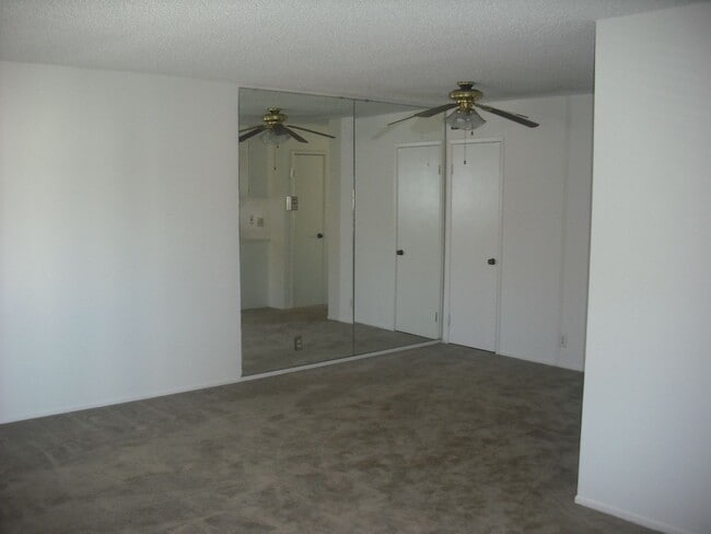 Building Photo - UPGRADED PENTHOUSE CONDO