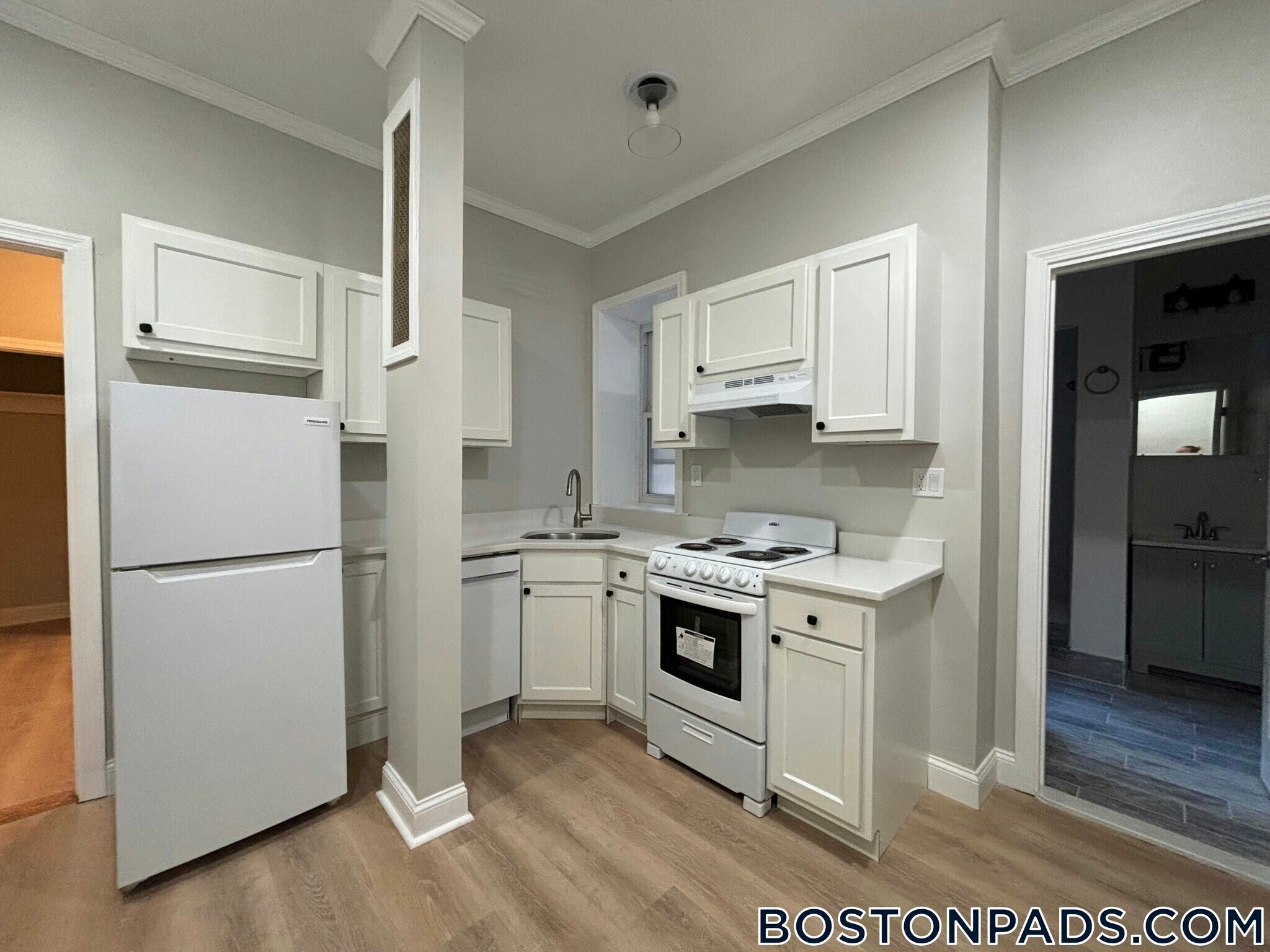 Building Photo - 1193 Commonwealth Ave