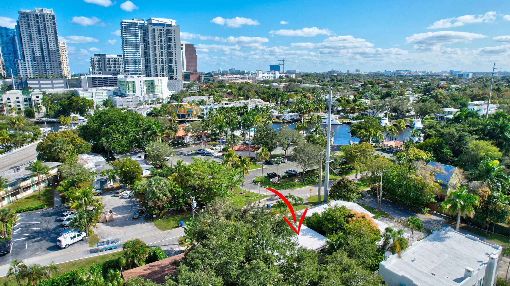 Building Photo - 417 SW 7th Ave