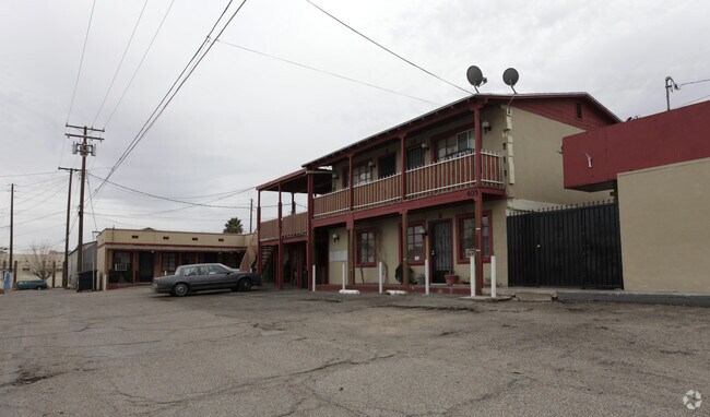 Primary Photo - 405 N 1st Ave
