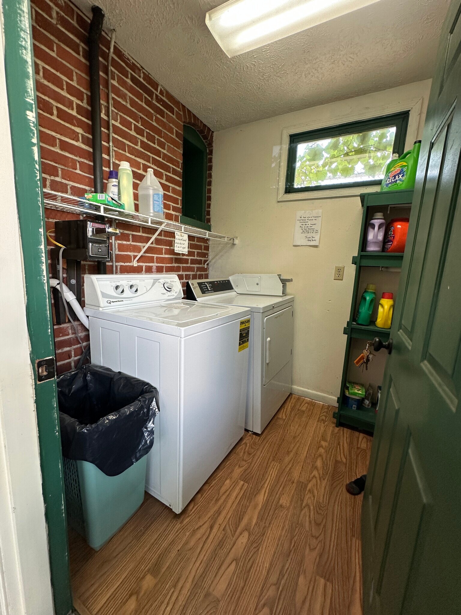 Secured Entry on site Washer/Dryer - 21 N Braddock St
