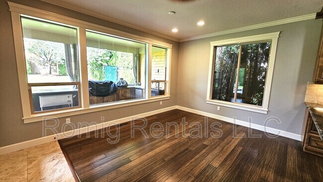 Building Photo - 3855 NW 26th Ave