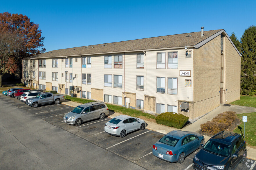 Primary Photo - Woodlake Village Apartments