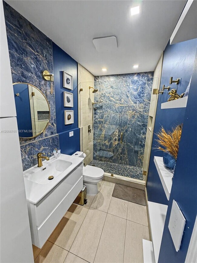 Building Photo - 1423 Holly Heights Dr