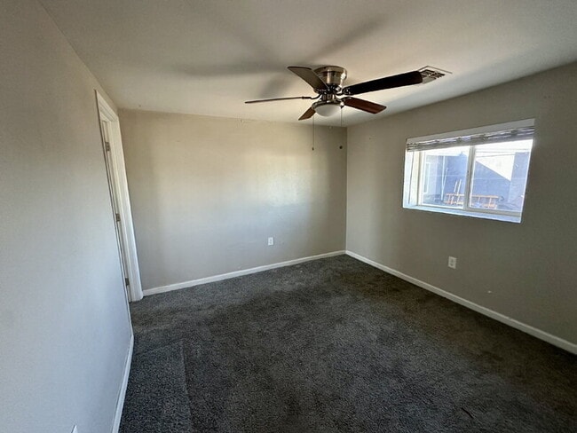 Building Photo - 561 S Meridian Rd