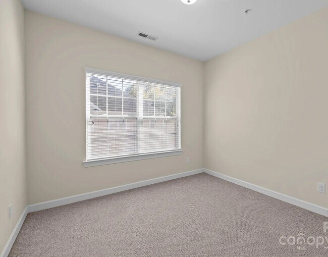 Building Photo - 11222 Lazio Ln