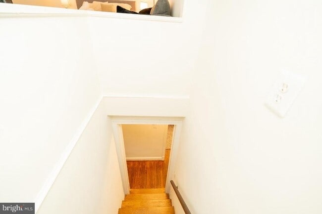 Building Photo - 1037 16th St S