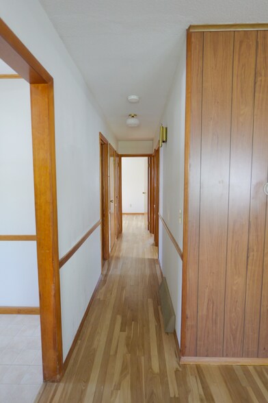 Building Photo - 6 Boylston St