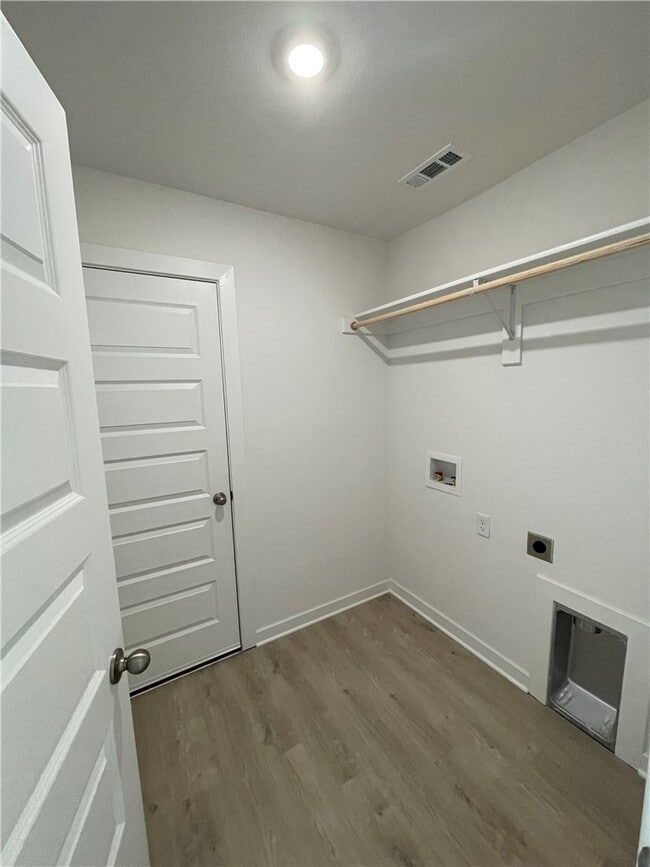 Building Photo - 2650 N Snowball Dr