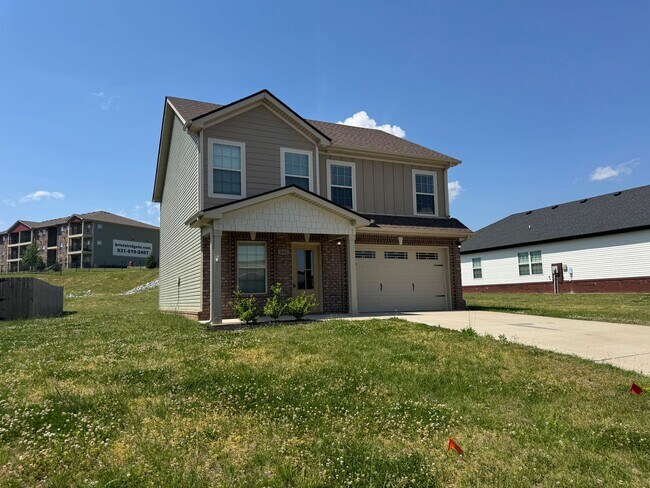 Building Photo - Gorgeous, Like New Home For Rent in Sango!