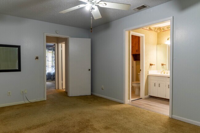 Building Photo - "Charming 3-Bed, 2-Bath Home in Copperas Cove – walking distance to local schools!"