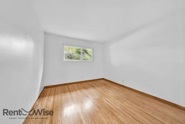 Building Photo - 2080 Helena Way