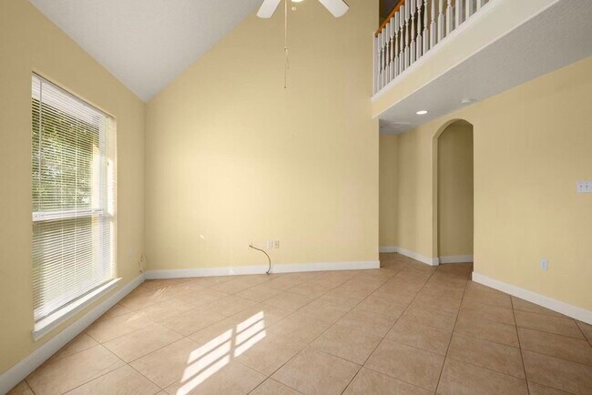 Building Photo - 3212 Glastonbury Dr
