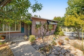 Building Photo - 1536 Madrona Ave