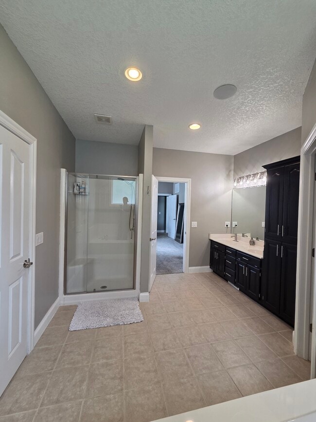 Building Photo - 2507 Golf Links Rd