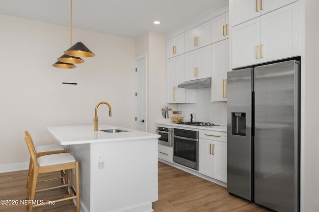 Building Photo - 16 Sewall Ln