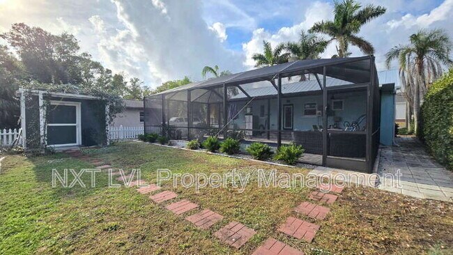 Building Photo - 509 W Olympia Ave