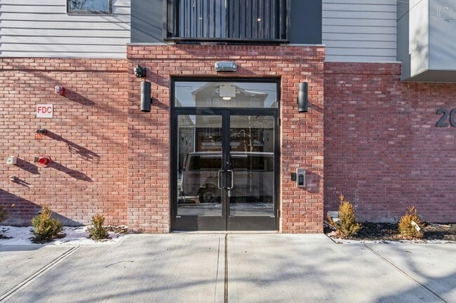 Building Photo - 201-205 Randolph Ave