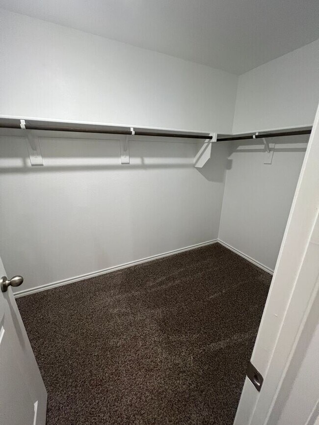 Building Photo - 3BR SFR w/ Island Kitchen in Magnolia (Josephine)