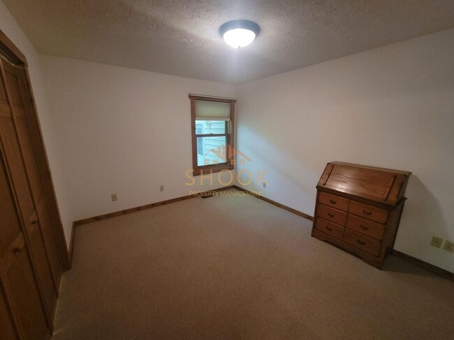 Building Photo - A Little Piece of Tennessee! Your Private Wooded Home!