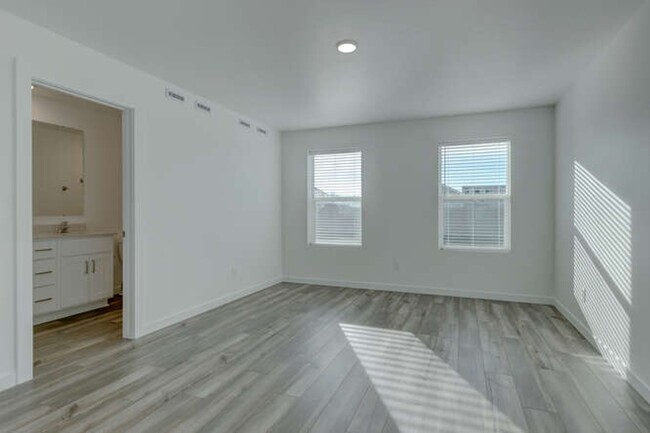 Building Photo - Spacious 4 Bedroom- New Construction