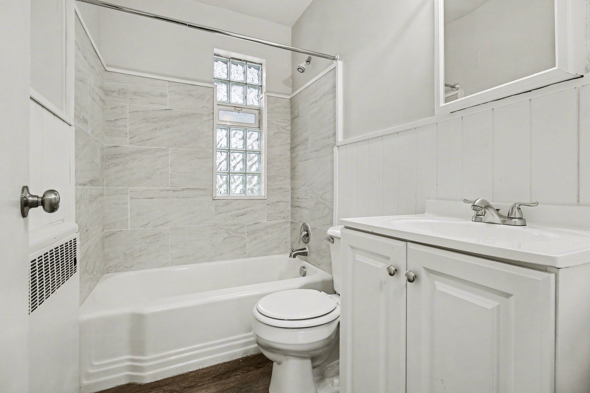 Building Photo - 1607 Asmann Ave