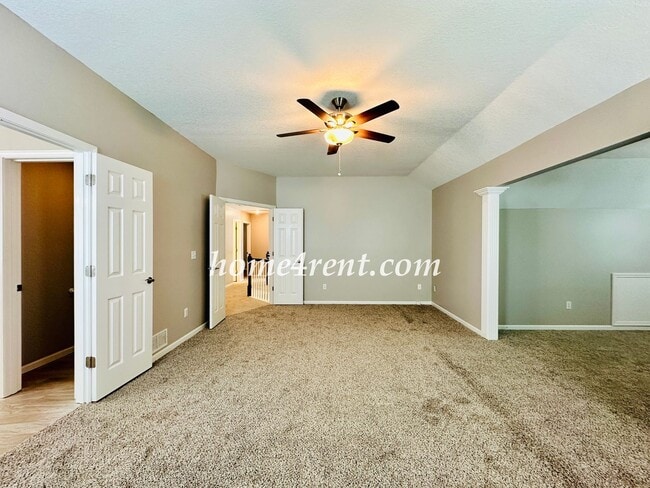 Building Photo - Blue Valley Schools, Walking Distance to Elementary School and Neighborhood Pool!