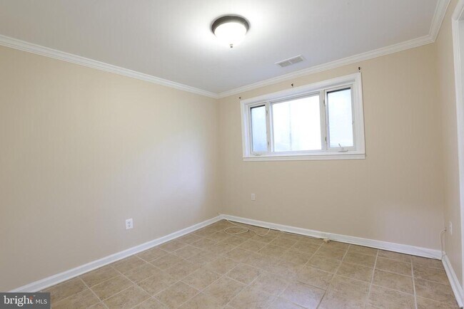 Building Photo - 9704 St Andrews Dr