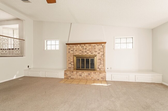 Building Photo - 1407 Key St
