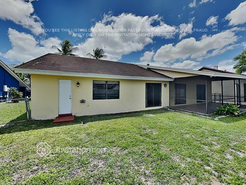Building Photo - 8315 NW 80 St