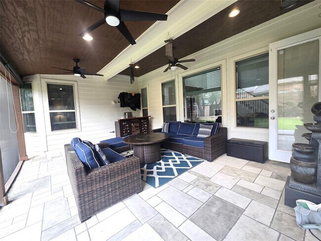 Building Photo - 225 Galveston Island Ln