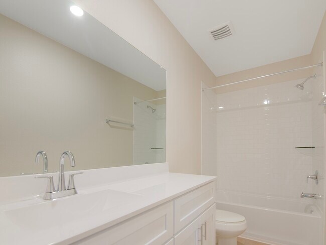 Building Photo - 15881 Blass Vly Dr