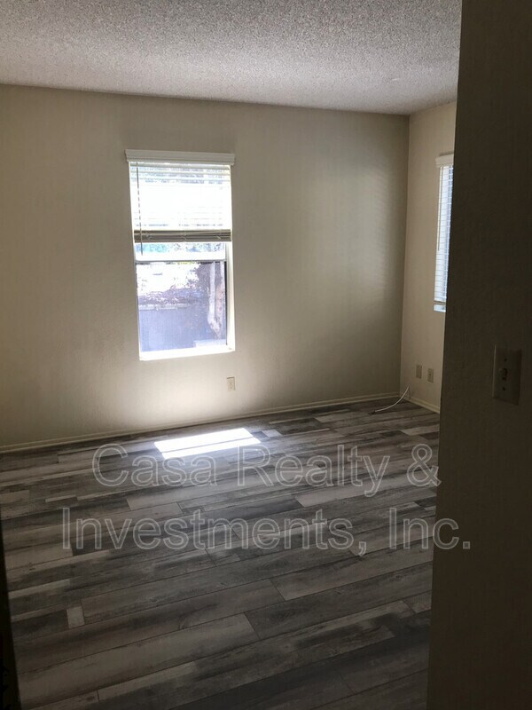 Building Photo - 2112.5 Pullman Ln