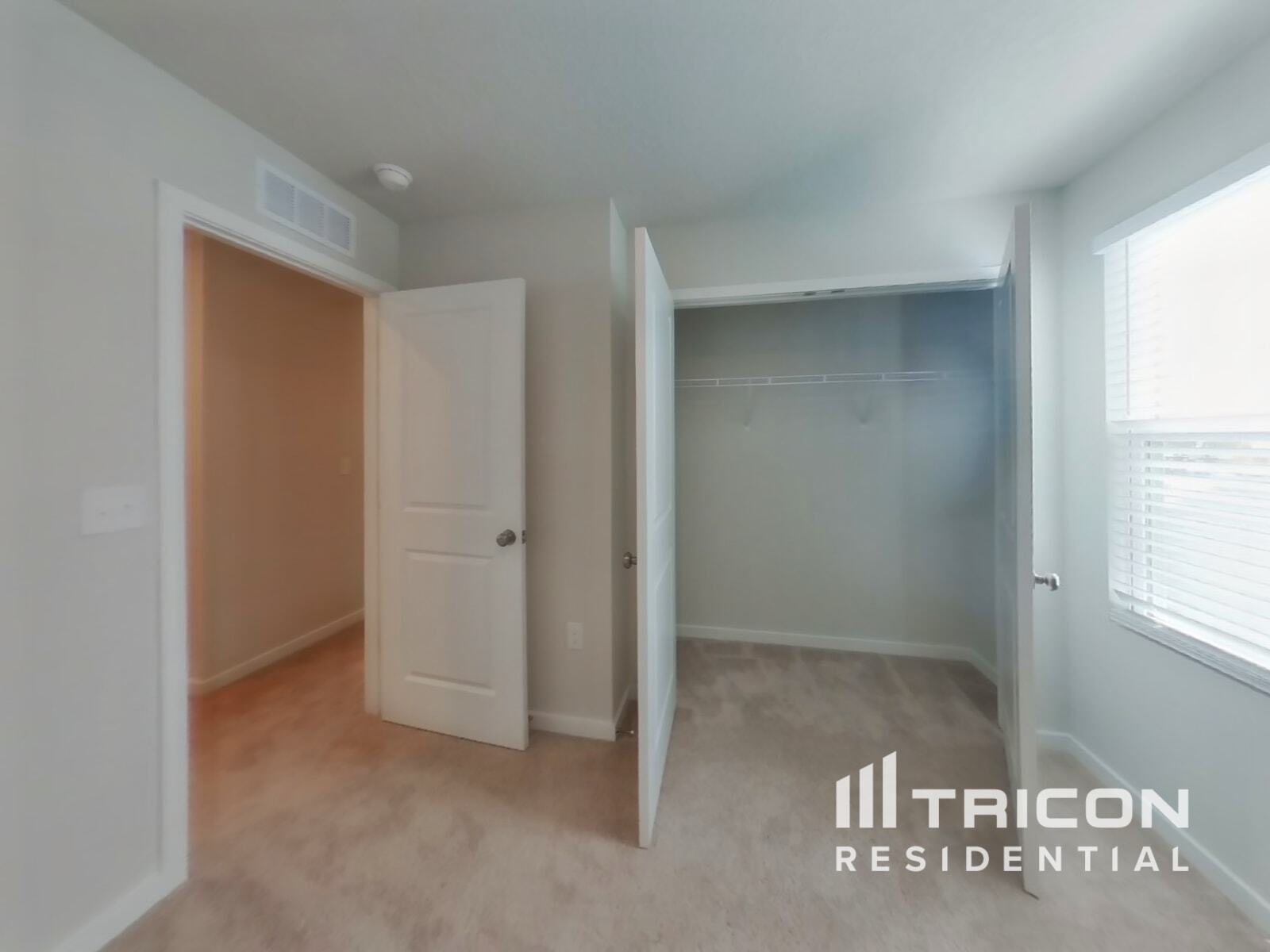 Building Photo - 14918 Macadamia Ln